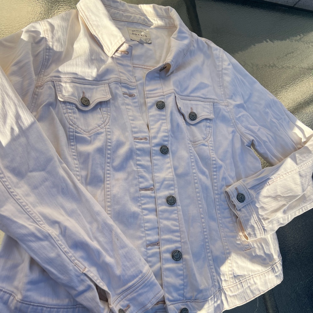 Women's White  TORRID Jacket 
Size 2